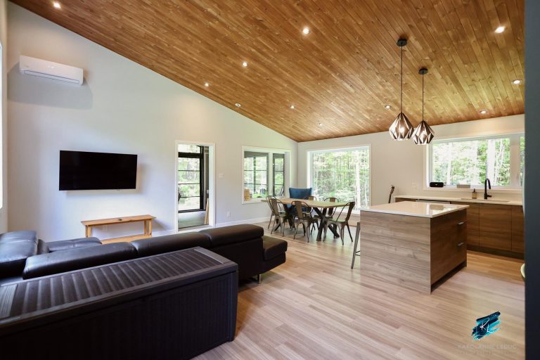 CHALET CHOUETTE RAYÉE